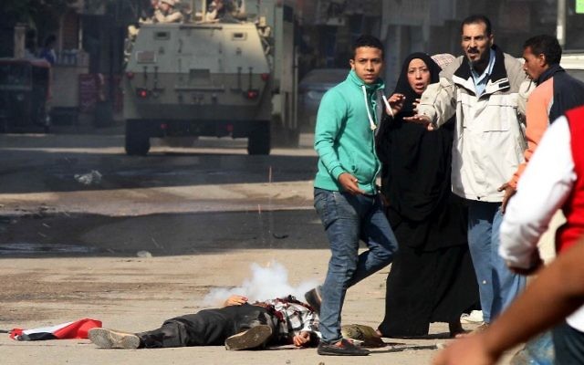 Des rassemblements salafistes ont été organisés pour protester contre la destitution de Mohamed Morsi qui ont fait deux morts en Egypte - 28 novembre 2014 (Crédit : AFP)