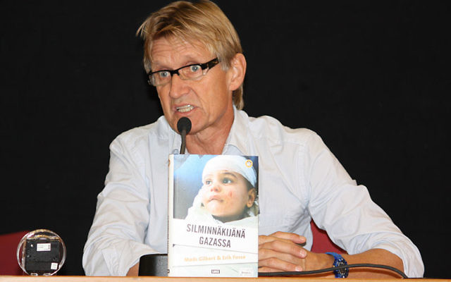 Mads Gilbert en Norvège en 2010 (Crédit : Anneli Salo/Wikimedia commons/CC BY SA 3.0) Mads Gilbert en Norvège en 2010 (Crédit : Anneli Salo/Wikimedia commons/CC BY SA 3.0)