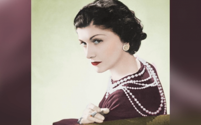 Capture d’écran Coco Chanel (Crédit : biography.com/YouTube) Capture d’écran Coco Chanel (Crédit : biography.com/YouTube)