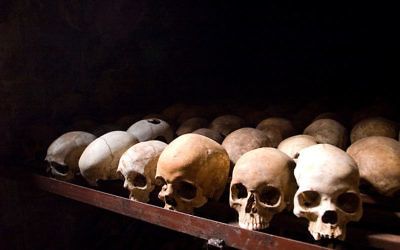 Crânes de victimes du génocide rwandais (Crédit : Fanny Schertzer/Wikimedia commons/ CC BY SA 3.0)