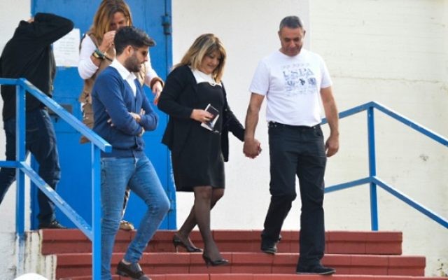 Shula Zaken, quittant la prison pour femme Neve Tirza le 26 janvier 2015 (Crédit : Flash90) Shula Zaken, quittant la prison pour femme Neve Tirza le 26 janvier 2015 (Crédit : Flash90)