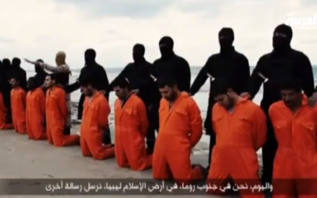 Capture d’écran des chrétiens coptes décapités par l'EI (Crédit : YouTube)