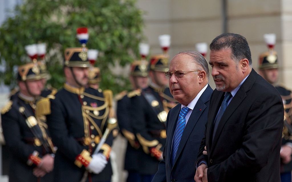 Dalil Boubakeur, président du Conseil du culte musulman de France, lors de l'investiture de François Hollande, en mai 2012. (Crédit : Cyclotron/Wikimédia Creative Commons)