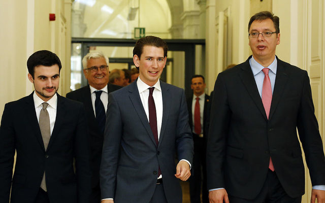 Sebastian Kurz, au centre, à Vienne, en 2014. (Crédit : Bundesministerium für Europa, Integration und Äusseres/Creative Commons/Wikimedia) Sebastian Kurz, au centre, à Vienne, en 2014. (Crédit : Bundesministerium für Europa, Integration und Äusseres/Creative Commons/Wikimedia)