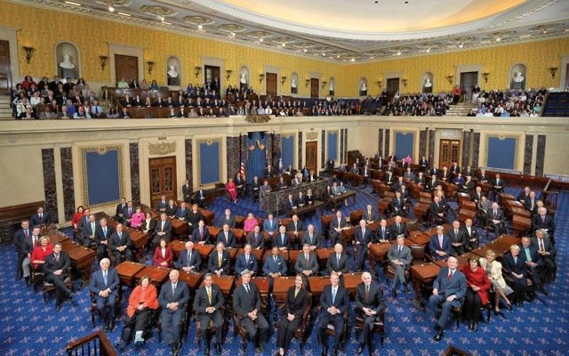 Le 111ème Sénat des Etats-Unis, dans la salle des Sénateurs au Capitole à Washington. (Crédit : Senate Photo Studio) Le 111ème Sénat des Etats-Unis, dans la salle des Sénateurs au Capitole à Washington. (Crédit : Senate Photo Studio)