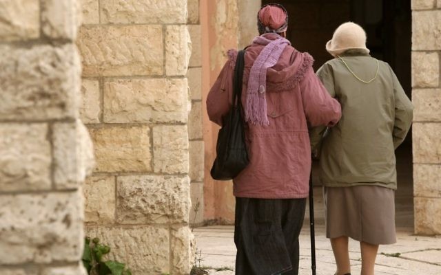 Une survivante de l'Holocauste (Crédit : Kobi Gideon / Flash90)