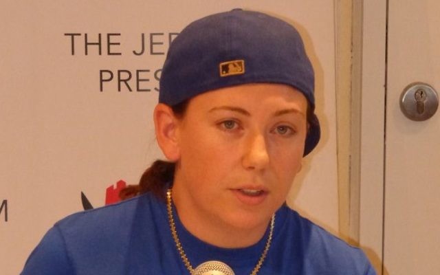 Gill Rosenberg décrit son expérience en tant que combattante aux côtés des Kurdes - Jérusalem 16 juillet 2015 (Crédit : Michal Holzberg/Jerusalem Press Club)