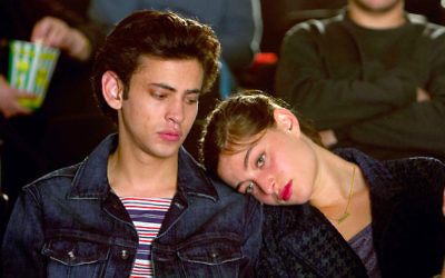 Les personnages Naomi (Danielle Kitzis) et Eyad (Tawfeek Barhom) se fréquentent en secret dans Aravim Rokdim. (Courtoisie Aravim Rokdim)