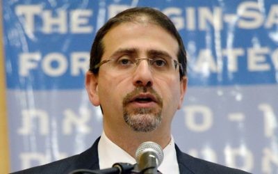 Daniel Shapiro, alors ambassadeur des Etats-Unis en Israël, le 9 décembre 2014. (Crédit : Matty Stern/Ambassade américaine)