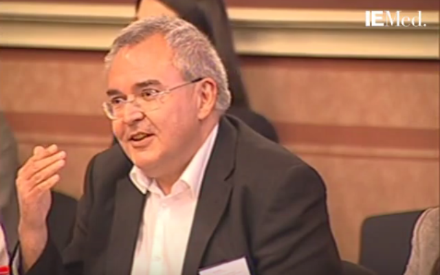 L'économiste turc Guven Sak au Forum Euromed 2013 à Barcelone (Capture d'écran YouTube) L'économiste turc Guven Sak au Forum Euromed 2013 à Barcelone (Capture d'écran YouTube)