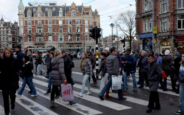 Photo d'Amsterdam, en Hollande le 19 décembre 2011 (Crédit : Nati Shohat / Flash90) Photo d'Amsterdam, en Hollande le 19 décembre 2011 (Crédit : Nati Shohat / Flash90)