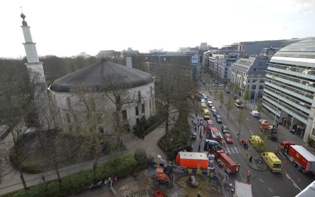 Vue sur la Grande mosquée de Bruxelles, le 26 novembre 2015 (crédit: AFP/ BELGA / ERIC LALMAND)