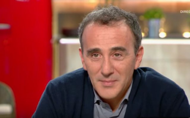 Capture d’écran YouTube/Elie Semoun se lache - C à vous - 28/10/2015 Capture d’écran YouTube/Elie Semoun se lache - C à vous - 28/10/2015
