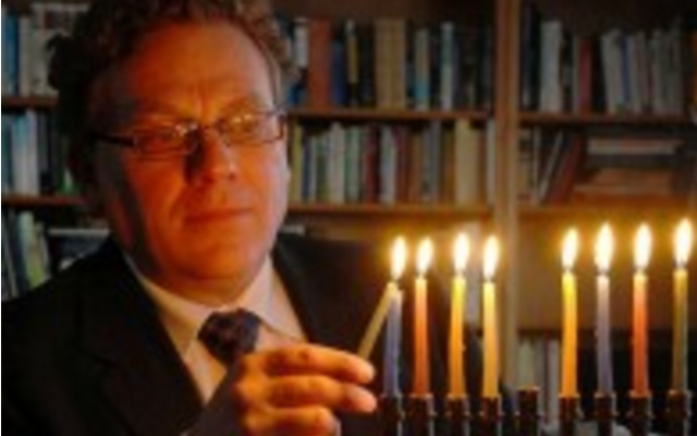 Larry Gillman, président de la synagogue Beth Israel, Peterborough, Ontario, Canada (Crédit : autorisation)