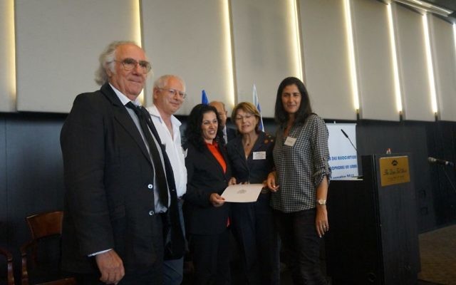 Remise des propositions à Nurit Koren (Crédit : Charlotte Guimbert)
