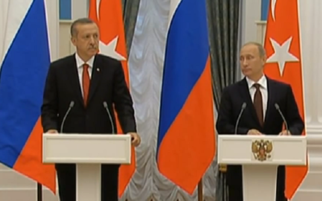 Le président turc Erdogan et le président russe (Crédit : Capture d'écran YouTube) Le président turc Erdogan et le président russe (Crédit : Capture d'écran YouTube)
