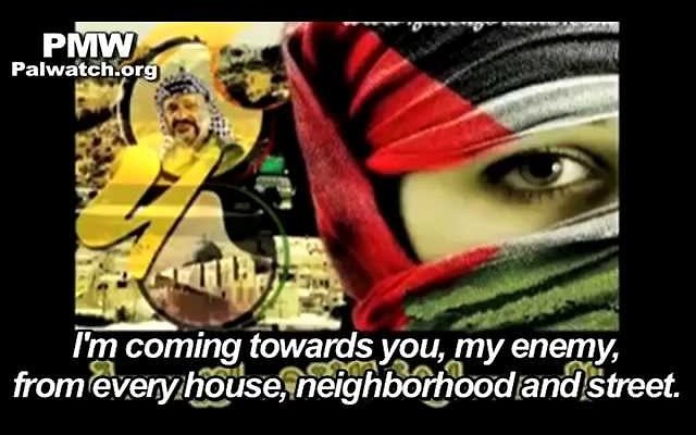 Une chanson appelant à commettre des attentats est très populaire dans la rue palestinienne (Capture d'écran YouTube PMW) Une chanson appelant à commettre des attentats est très populaire dans la rue palestinienne (Capture d'écran YouTube PMW)