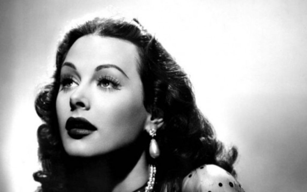 Hedy Lamarr, 1944. (Crédit : Flickr/Ŧhe ₵oincidental Ðandy/Domaine public)
