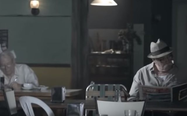 Une capture d'écran de la série télévisée « bâtards », dont les droits ont été rachetés par HBO (Crédit : Capture d'écran YouTube)