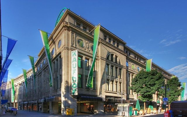 Galeria Kaufhof de Cologne (© Raimond Spekking / CC BY-SA 4.0 via Wikimedia Commons)