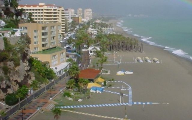 Le front de mer à Torremolinos,  en Espagne (CC-BY SA Hans Olav Lien / Wikimedia Commons)