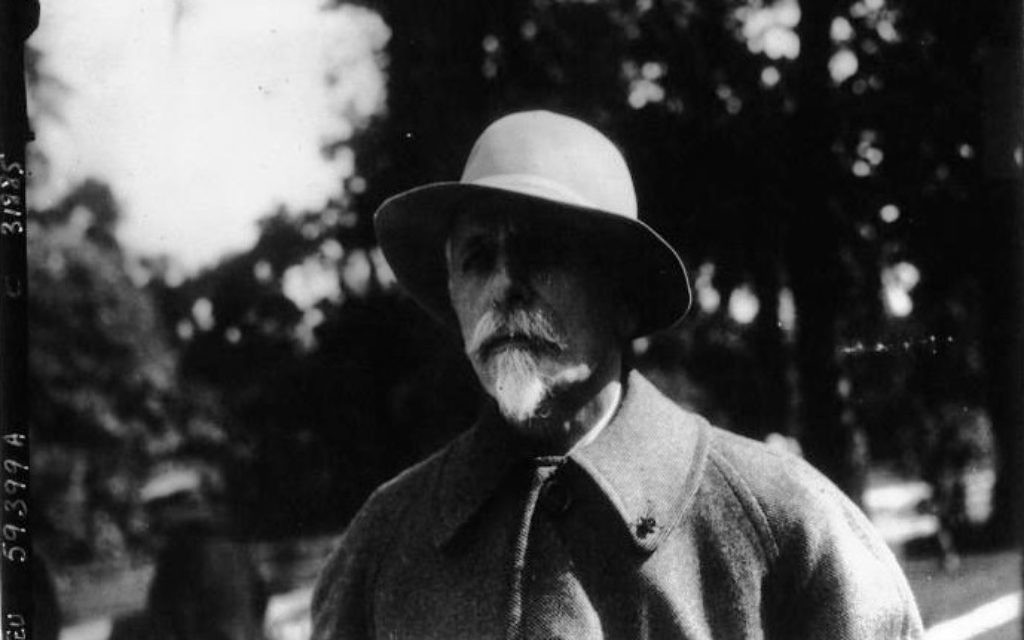 Sir Basil Zaharoff en 1928 (Crédit : Domaine publique ; Agence de presse Meurisse – Bibliothèque nationale de France) Sir Basil Zaharoff en 1928 (Crédit : Domaine publique ; Agence de presse Meurisse – Bibliothèque nationale de France)