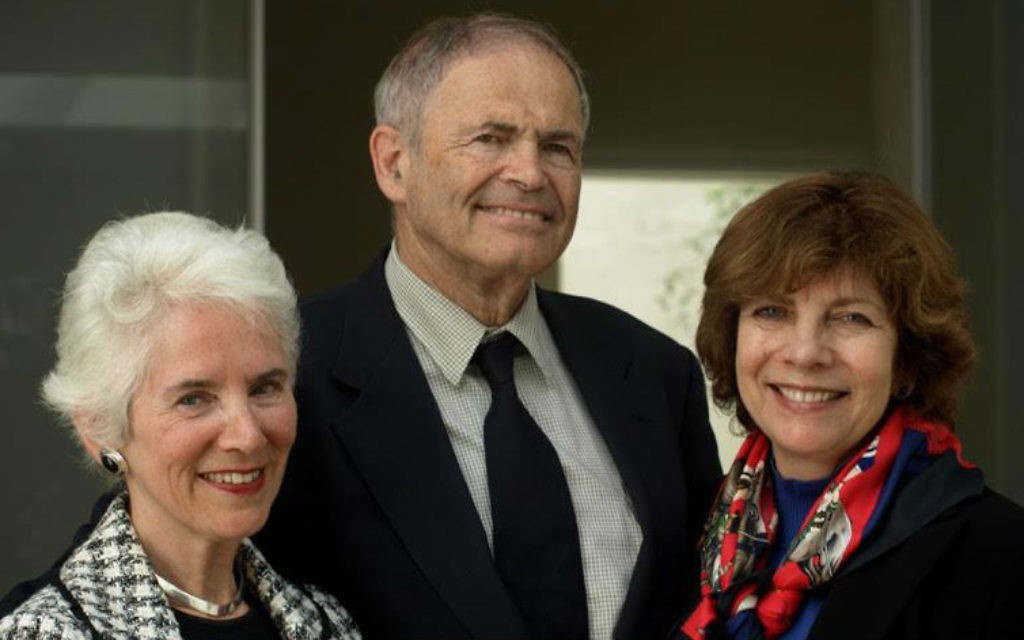 Les trois "bébés" du livre de Wendy Holden, "Nés survivants" - Eva Clarke, Mark Olsky et Hana Berger Moran. (Crédit : courtoisie)