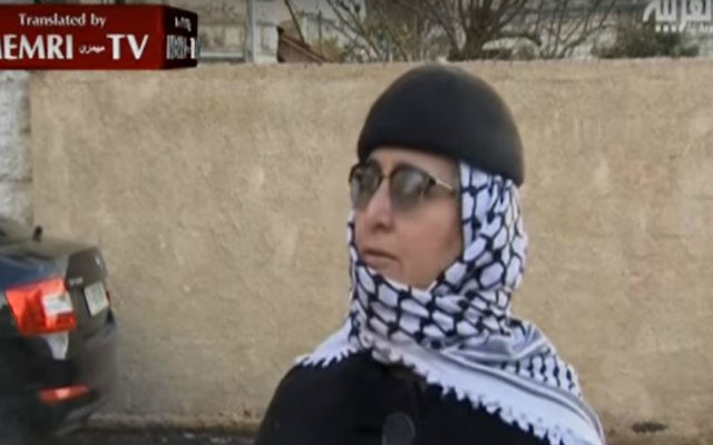 Kifah Kayyal, l'ex-femme du terroriste Samir Kuntar, dans un entretien avec Al-Arabiya le 21 décembre 2015. (Crédit : capture d'écran YouTube / MEMRI)