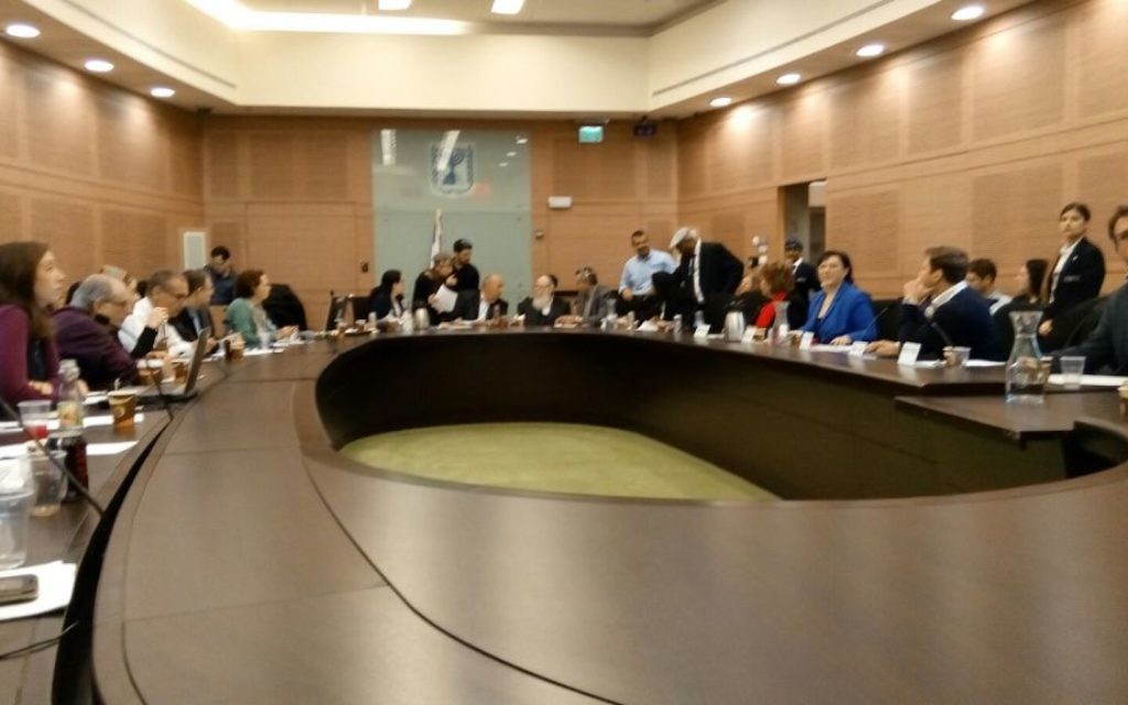 Intervention à la Knesset du président de l'EFI Yankel Gabet, le 11 janvier 2016 (Crédit : autorisation Yankel Gabet) Intervention à la Knesset du président de l'EFI Yankel Gabet, le 11 janvier 2016 (Crédit : autorisation Yankel Gabet)