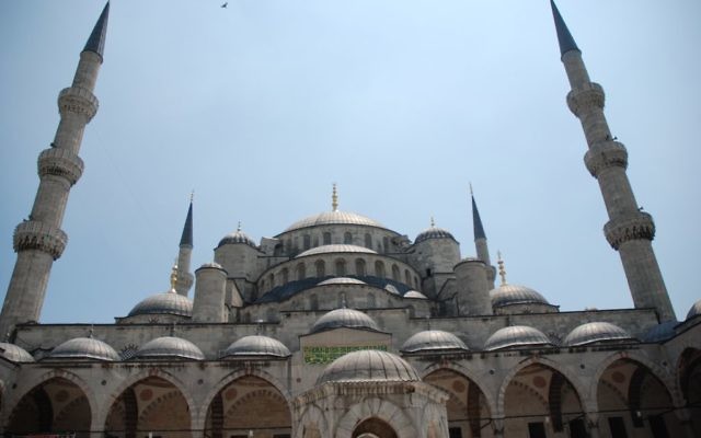 Le site touristique de Sultanahmet au coeur d'Istanbul en 2008 (Crédit :Cemg/Wikimedia commons/CC BY SA 3.0)