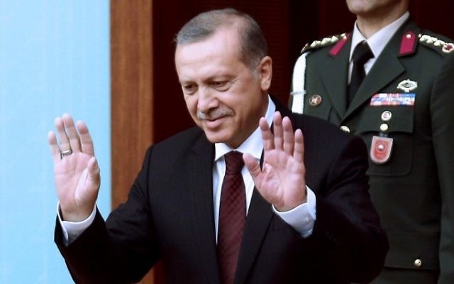 Le président turc Recep Tayyip Erdogan avant la cérémonie de prestation de serment au Parlement turc à Ankara, le 23 juin 2015. (Crédit : Adem Altan/AFP) Le président turc Recep Tayyip Erdogan avant la cérémonie de prestation de serment au Parlement turc à Ankara, le 23 juin 2015. (Crédit : Adem Altan/AFP)