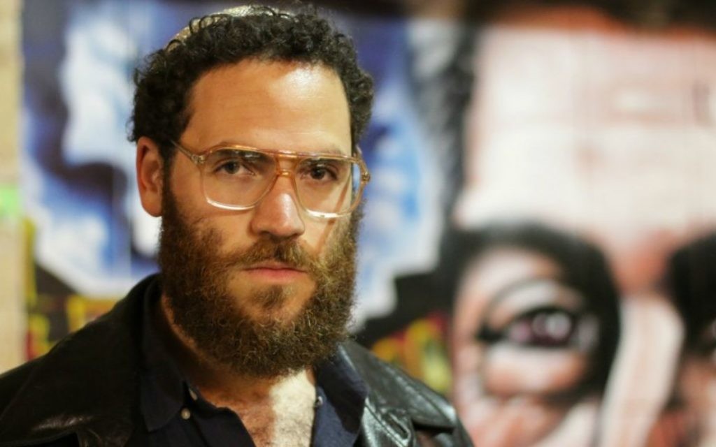Le producteur Berel Hahn. Mahane Yehuda, Jérusalem, février 2016. (Crédit : Luke Tress/TOI)