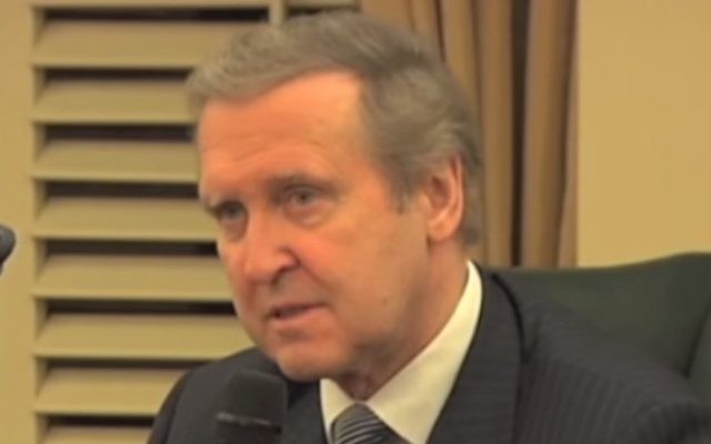 William Cohen en 2011 (Crédit : Capture d'écran YouTube) William Cohen en 2011 (Crédit : Capture d'écran YouTube)