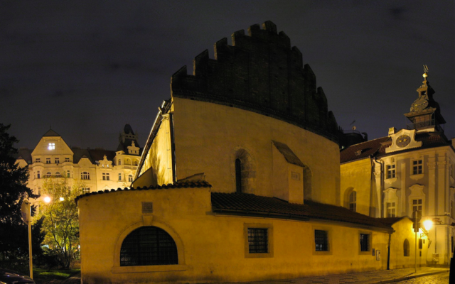 La synagogue Vieille-Nouvelle, en 2005 (Crédit : Panoramas/Flicker/CC BY-ND 2.0)