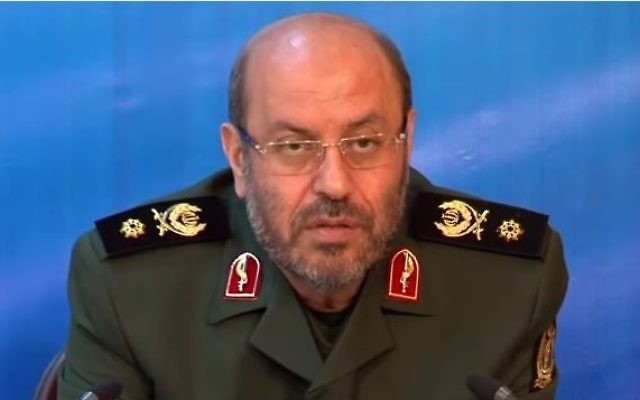 Le ministre iranien de la Défense, Hossein Dehqan. (Crédit : capture d'écran YouTube/PressTV News Videos)