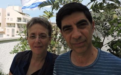 Leah et Simcha Goldin se sont lancés dans une campagne incessante pour retrouver le corps de leur fils, Hadar. Il a été capturé et tué pendant un affrontement dans le sud de la bande de Gaza le 1er août 2014. (Crédit : JTA/Ben Sales)