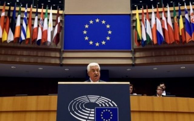 Le président de l'Autorité palestinienne Mahmoud Abbas devant le Parlement européen à Bruxelles, le 23 juin 2016. (Crédit : John Thys/AFP) Le président de l'Autorité palestinienne Mahmoud Abbas devant le Parlement européen à Bruxelles, le 23 juin 2016. (Crédit : John Thys/AFP)