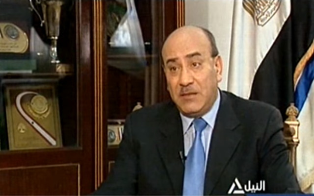 L'ancien juge et président de l'Autorité des comptes publics en Egypte, Hicham Geneina, lors d'une interview en 2014. (Crédits : capture d'écran YouTube / Nile News) L'ancien juge et président de l'Autorité des comptes publics en Egypte, Hicham Geneina, lors d'une interview en 2014. (Crédits : capture d'écran YouTube / Nile News)