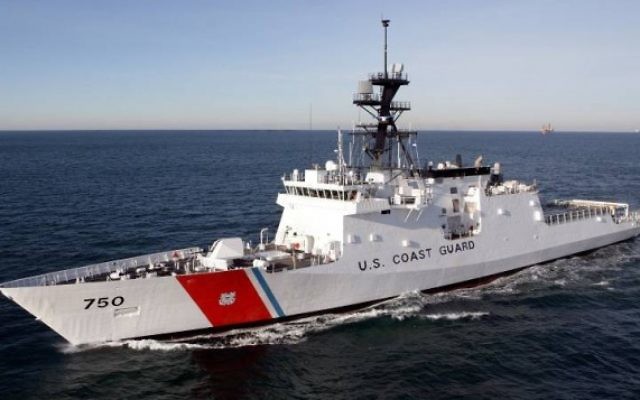 USCGC Bertholf, premier navire de la classe Legend à être mis en service pour les gardes-côtes américains. (Crédit : domaine public/Wikipedia)