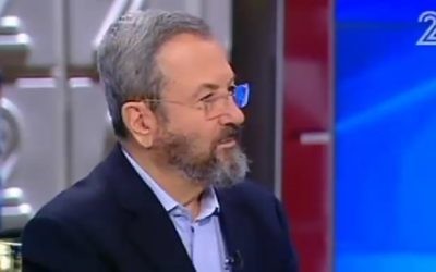 L'ancien Premier ministre Ehud Barak sur la Deuxième chaîne, le 17 juin 2016. (Crédit : capture d'écran Deuxième chaîne)