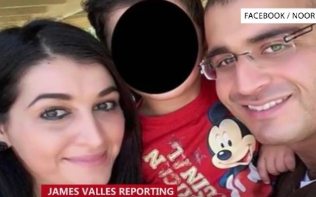 Omar Mateen (à droite), le tueur d'Orlando, avec son épouse Noor Zahi Salman et son fils. (Crédit : capture d'écran YouTube) Omar Mateen (à droite), le tueur d'Orlando, avec son épouse Noor Zahi Salman et son fils. (Crédit : capture d'écran YouTube)