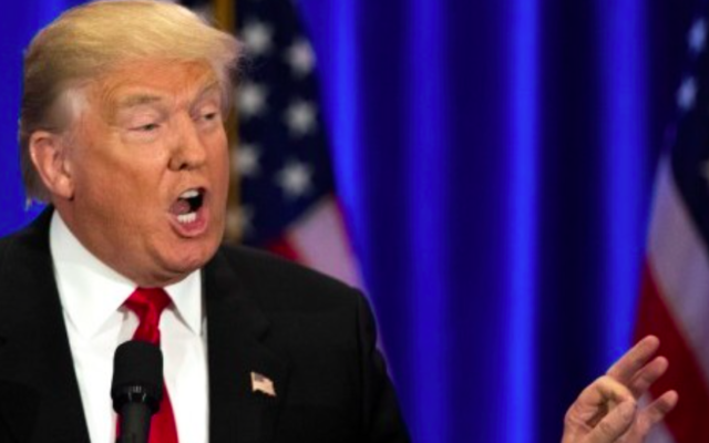 Le candidat républicain à la présidentielle Donald Trump pendant un meeting de campagne au Trump SoHo Hotel, à New York, le 22 juin 2016. (Crédit : Drew Angerer/Getty Images/AFP)