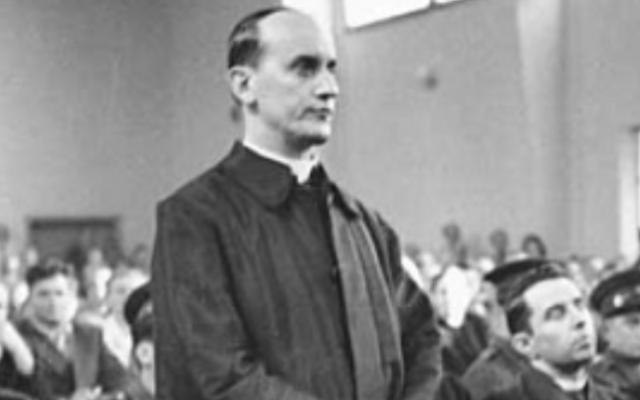 Alojzije Stepinac à son procès (Crédit : domaine public) Alojzije Stepinac à son procès (Crédit : domaine public)