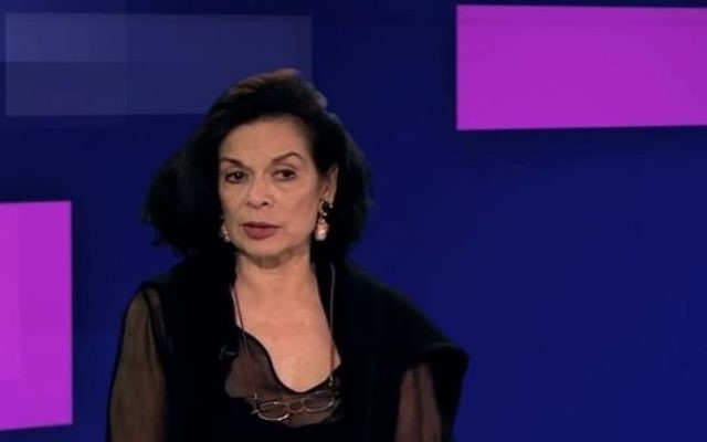 Bianca Jagger dans une interview sur une chaîne  de télévision britannique en mars 2016. (Capture d'écran: YouTube)