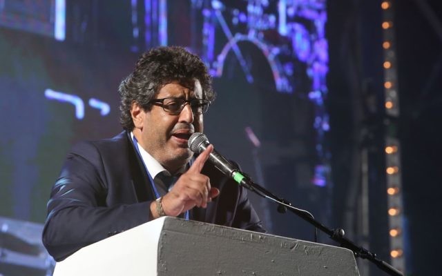 Meyer Habib, député des Français d'Israël, lors de l'Olimpiada à Jérusalem, le 30 juin 2016. (Crédit : autorisation)
