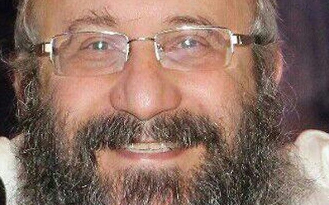 Le rabbin Miki Mark, assassiné dans une attaque terroriste près de Hébron, le 1er juillet 2016. (Crédit : autorisation) Le rabbin Miki Mark, assassiné dans une attaque terroriste près de Hébron, le 1er juillet 2016. (Crédit : autorisation)