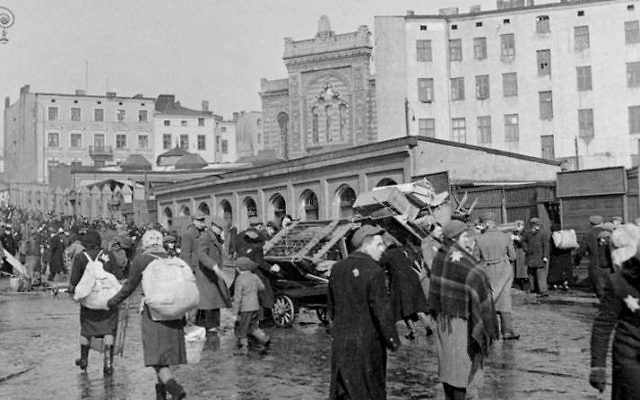 Le ghetto de Lodz (Crédit : CC-BY SA allemand Archives fédérales / Wikimedia Commons) Le ghetto de Lodz (Crédit : CC-BY SA allemand Archives fédérales / Wikimedia Commons)
