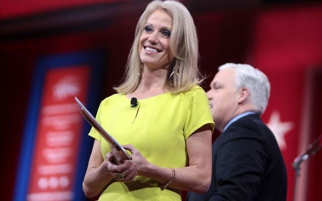 Kellyanne Conway en 2015 à Washington, D.C. (Crédit : Gage Skidmore/CC BY-SA 3.0/WikiCommons) Kellyanne Conway en 2015 à Washington, D.C. (Crédit : Gage Skidmore/CC BY-SA 3.0/WikiCommons)