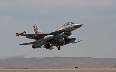 Un F-16 israélien à l'entrainement, le 25 novembre 2013. (Crédit : Ofer Zidon/Flash90)