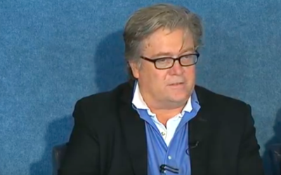 Stephen Bannon (Crédit : capture d'écran YouTube)